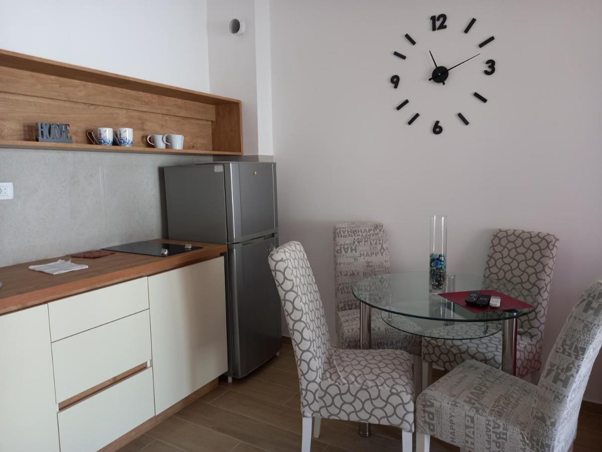 בודווה Solaris Apartments מראה חיצוני תמונה