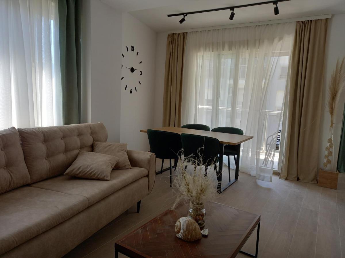 בודווה Solaris Apartments מראה חיצוני תמונה