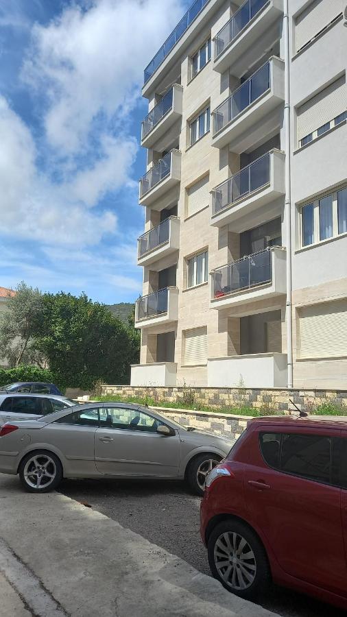 בודווה Solaris Apartments מראה חיצוני תמונה