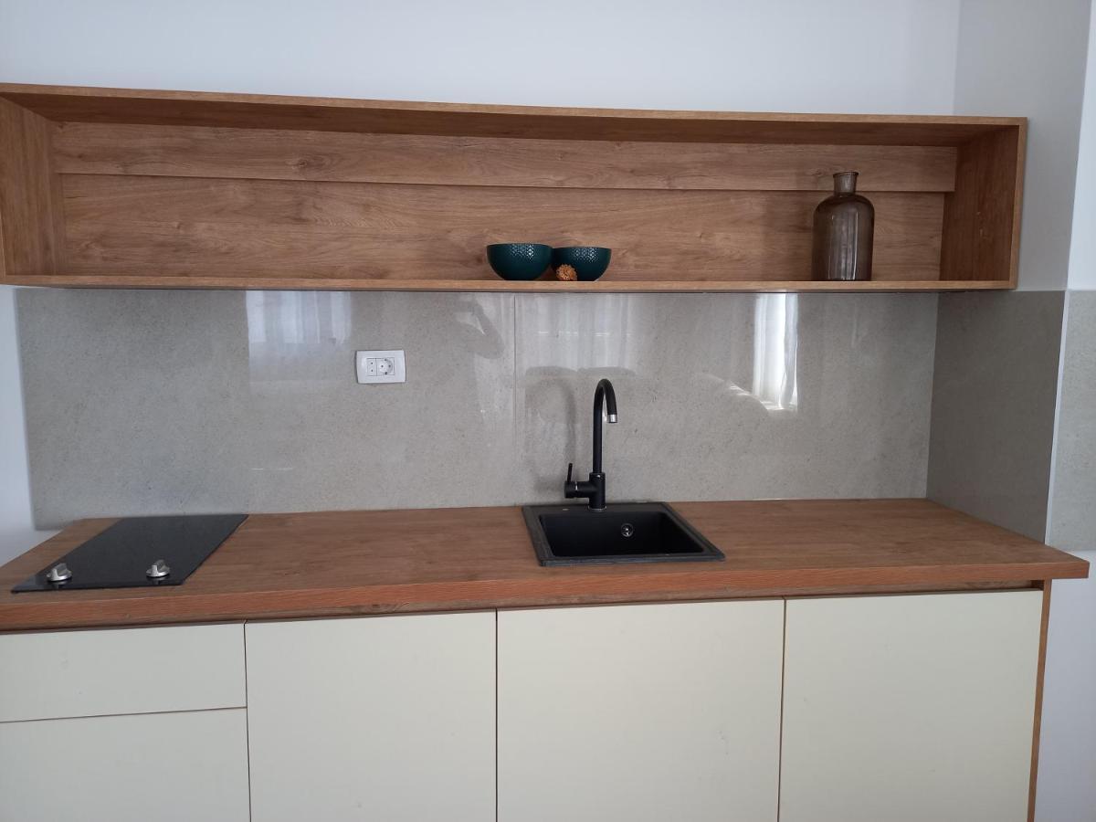 בודווה Solaris Apartments מראה חיצוני תמונה